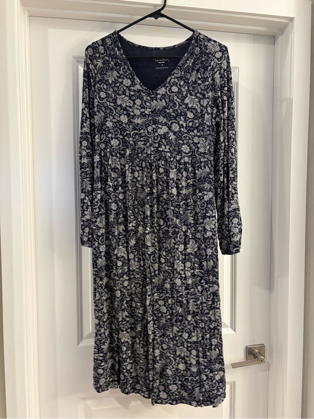 Isabel + Ingrid Women’s Navy Floral V-Neck Long Sleeve Dress